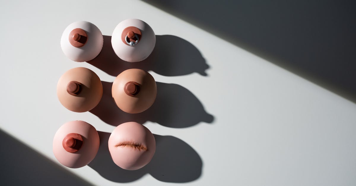 découvrez l'univers fascinant des piercings : conseils, tendances, soins et inspirations pour affirmer votre style avec des créations uniques et personnalisées.