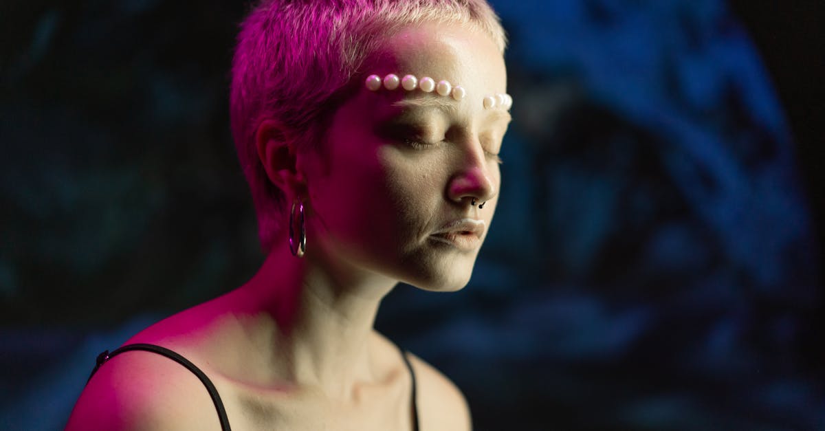 découvrez l'art du piercing lumineux ! nos créations subliment votre style avec des bijoux éclatants qui ajoutent une touche d'originalité à votre look. explorez notre collection pour révéler votre personnalité avec éclat.