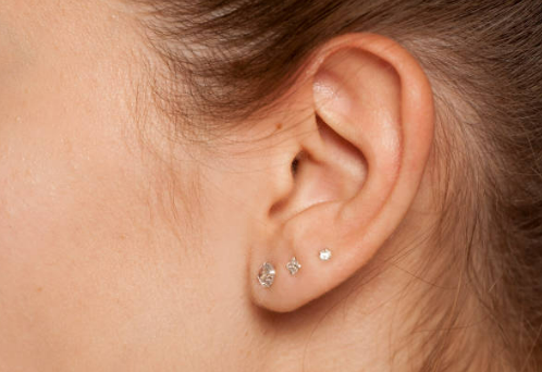 Comment se faire percer les oreilles ?