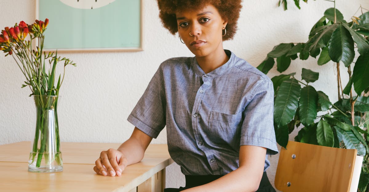 découvrez l'univers fascinant du piercing : des tendances aux conseils d'entretien, explorez les différents types de piercings et trouvez l'inspiration pour votre prochaine transformation audacieuse. soyez unique, exprimez votre personnalité avec style !