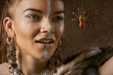 découvrez l'art du piercing : tendances, techniques et soins. explorez notre guide complet pour choisir le piercing parfait et apprendre à en prendre soin, que ce soit pour des oreilles, nez, ou autres zones. manifestez votre style avec confiance !