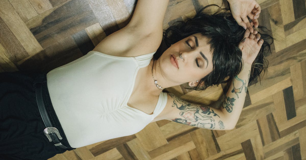 découvrez l'univers fascinant des piercings : tendances, styles, conseils d'entretien et inspiration pour sublimer votre look. que vous soyez novice ou passionné, explorez les différents types de piercings et trouvez celui qui vous correspond le mieux.