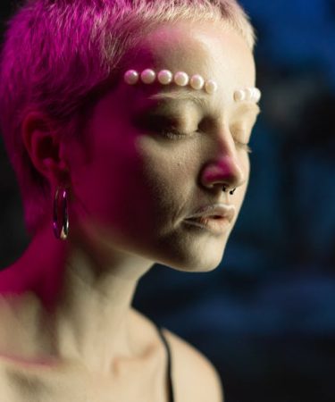 découvrez notre collection d'accessoires de piercing, incluant des bijoux tendance, des équipements d'entretien et des astuces pour magnifier votre style. explorez des pièces uniques qui s'adaptent à tous les goûts et personnalisez votre look avec élégance.