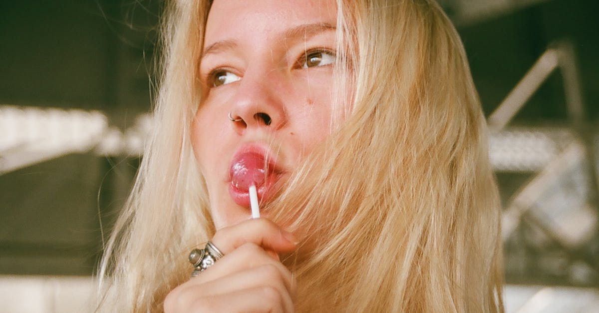découvrez les différents styles de piercings pour personnaliser votre look et exprimer votre style unique. des piercings traditionnels aux tendances modernes, trouvez l'inspiration pour votre prochain choix. explorez notre guide complet sur les bijoux et les emplacements de piercings !