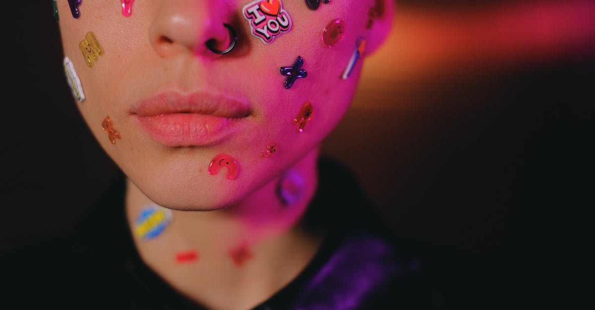 découvrez des alternatives sûres et tendances au piercing classique. explorez des bijoux temporaires, des clips et des solutions innovantes pour tous les styles sans engager votre peau. idéal pour les amateurs de mode en quête de nouvelles expériences!