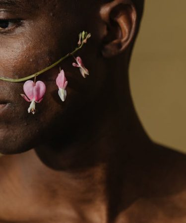 découvrez notre collection d'elegant piercing, des créations raffinées et sophistiquées qui allient style et originalité. sublimez votre look avec nos bijoux de qualité, pensés pour mettre en valeur votre personnalité et votre élégance.