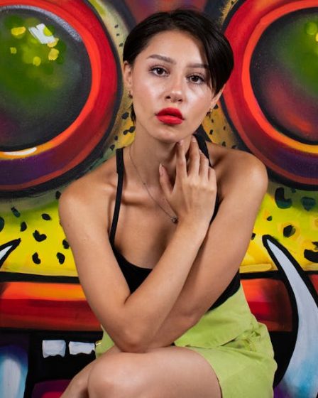 découvrez l'univers fascinant du piercing ornemental, un moyen d'expression personnel qui allie esthétique et créativité. explorez les dernières tendances, les conseils d'entretien et les différents styles pour personnaliser votre look avec des bijoux uniques.