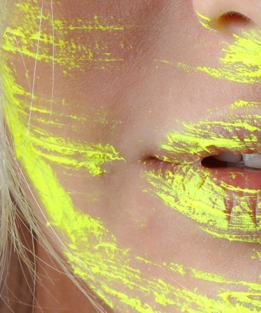 découvrez l'univers fascinant des piercings, où créativité et style s'entremêlent. explorez nos conseils sur les différents types de piercings, les soins à apporter et les dernières tendances pour personnaliser votre look avec élégance.