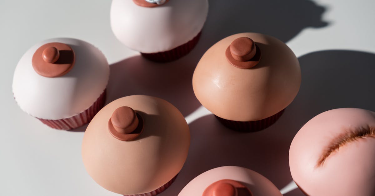 découvrez notre sélection de piercings uniques et tendance pour sublimer votre style. que vous soyez novice ou passionné, trouvez le piercing parfait pour exprimer votre personnalité et apporter une touche d'originalité à votre look.