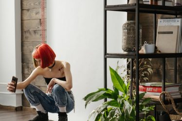 découvrez l'univers fascinant des piercings : styles, tendances et conseils pour choisir le bijou parfait qui reflète votre personnalité. explorez notre guide complet pour un piercing réussi et sécurisé.