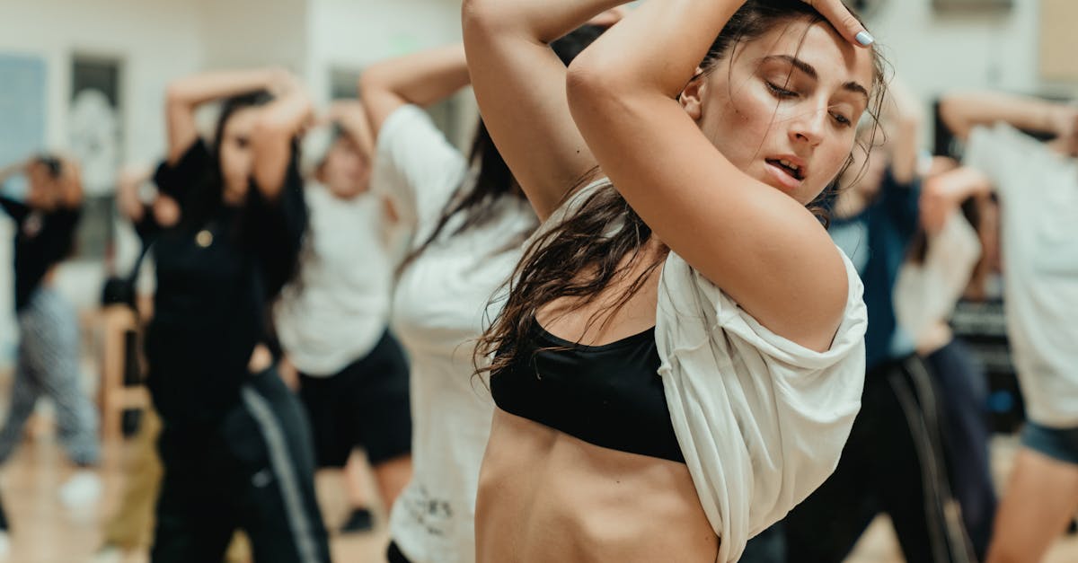 découvrez l'importance de la self-expression, l'art de s'exprimer authentiquement à travers divers moyens tels que l'écriture, l'art ou la parole. explorez comment cela enrichit votre vie personnelle et professionnelle.