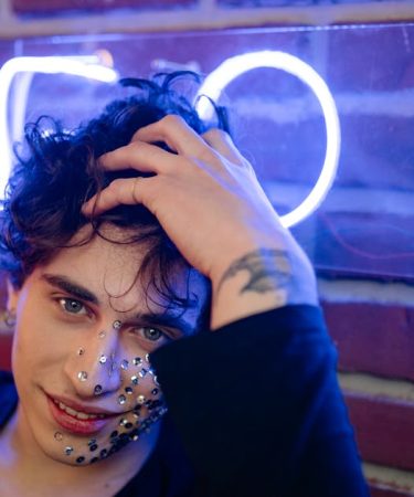 découvrez les piercings tendance qui subliment votre style ! explorez notre sélection de bijoux audacieux et originaux pour exprimer votre personnalité. soyez à la pointe de la mode avec nos créations uniques.
