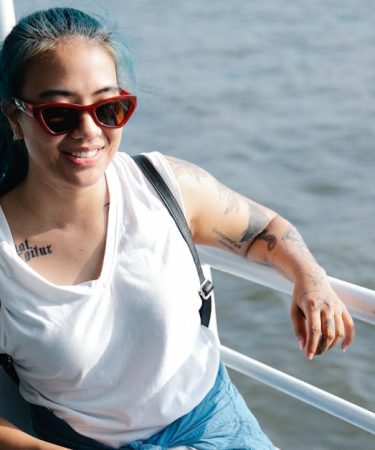 découvrez l'art du piercing de vacances avec notre guide complet ! apprenez tout sur les tendances, les soins et les conseils pour obtenir un piercing sûr et stylé durant vos escapades. que vous soyez novice ou expert, trouvez l'inspiration pour vos prochains piercings et brillez cet été !