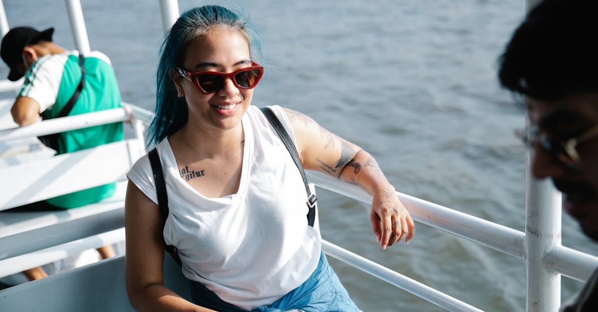 découvrez l'art du piercing de vacances avec notre guide complet ! apprenez tout sur les tendances, les soins et les conseils pour obtenir un piercing sûr et stylé durant vos escapades. que vous soyez novice ou expert, trouvez l'inspiration pour vos prochains piercings et brillez cet été !